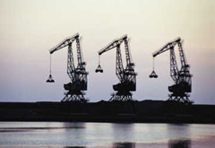 &ldquo;三桶油&rdquo;布局加拿大，美國受益？