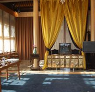 高級(jí)會(huì)所藏身故宮旁"寺廟"？