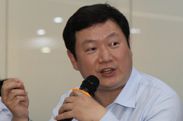 嘉實基金首席策略師、券商業(yè)務(wù)部總經(jīng)理簡斌