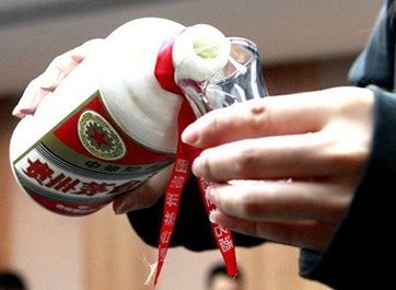 茅臺跌?；蚺c反腐風暴有關