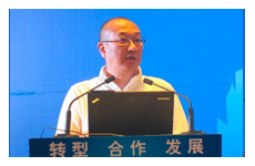 萬通集團(tuán)投資控股股份有限公司董事長(zhǎng) 馮侖