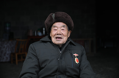 &ldquo;死守陣地，決不能后退一寸&rdquo;&mdash;&mdash;記抗美援朝老兵黃忠茂