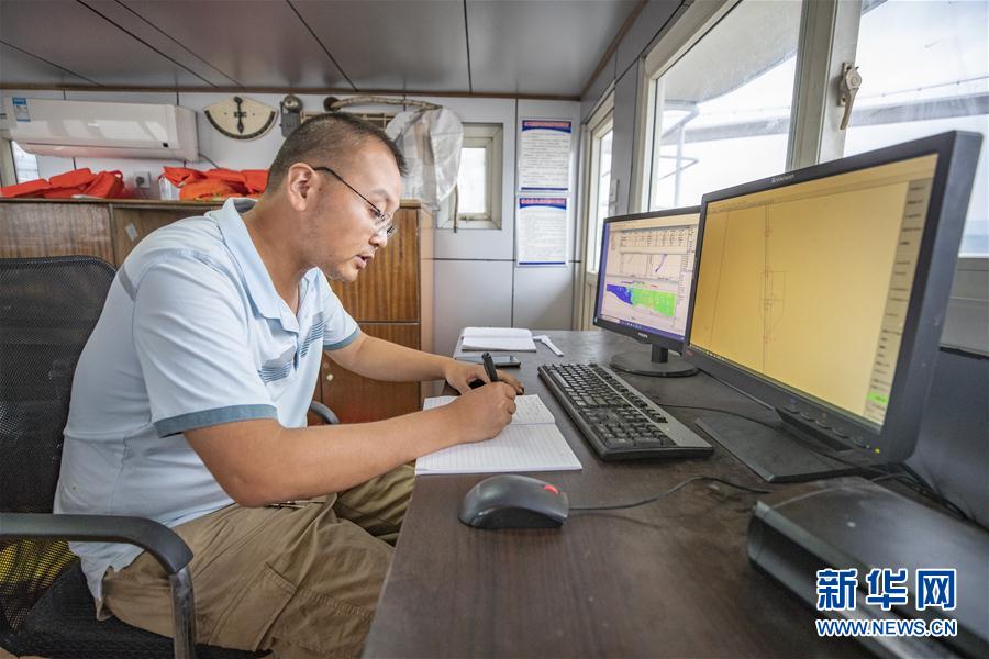 （防汛抗洪&middot;圖文互動）（9）筑起防大汛的堅強防線&mdash;&mdash;重慶防御長江、嘉陵江過境洪峰現(xiàn)場記錄