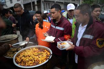 生活，依然在繼續(xù)