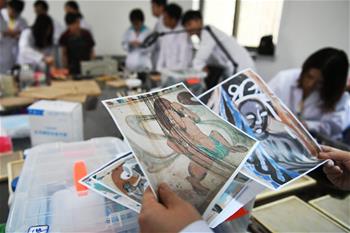 &ldquo;壁畫醫(yī)生&rdquo;敦煌受訓