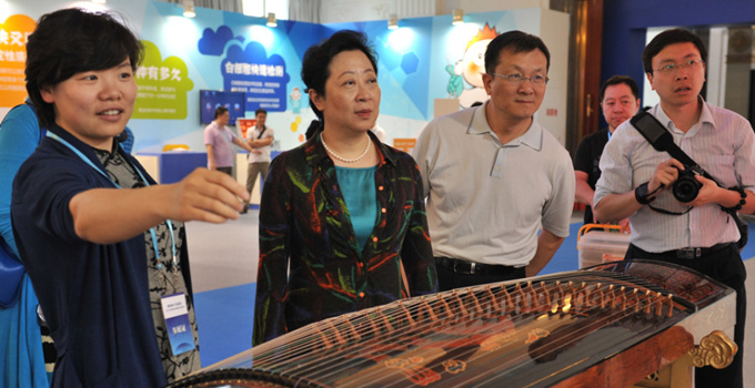 北京市市科委主任閆傲霜、副主任朱世龍檢查2015年科技周主場(chǎng)籌備工作