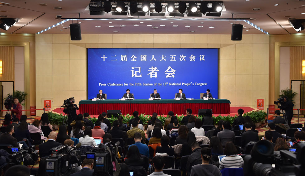 回放：三位全國人大相關(guān)負責人就&ldquo;民法總則草案&rdquo;答問