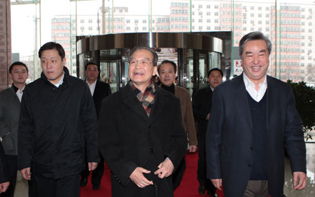 溫家寶抵達中國政府網(wǎng)、新華網(wǎng)