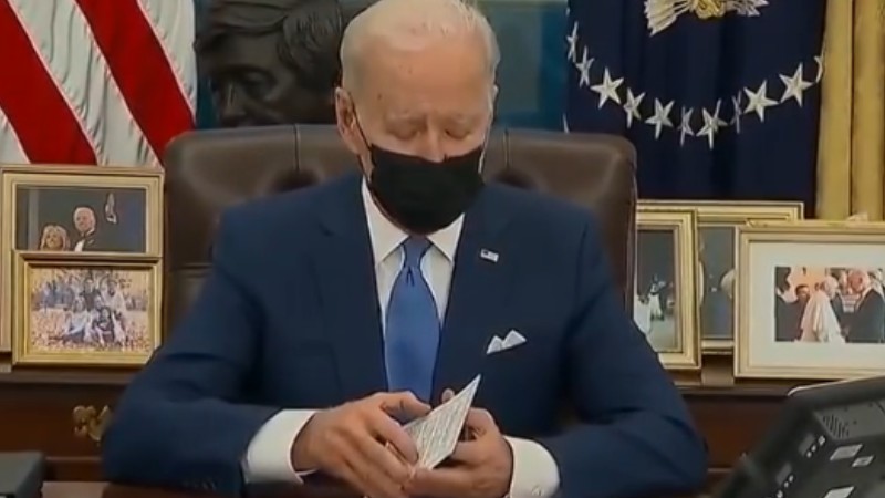 美國FBI遇數(shù)十年來最血腥事件！拜登慰問遇害特工家屬