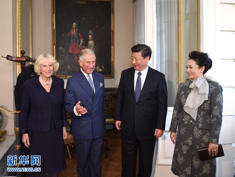 10月20日，國家主席習(xí)近平和夫人彭麗媛在倫敦會(huì)見英國查爾斯王儲(chǔ)夫婦。 新華社記者 謝環(huán)馳 攝